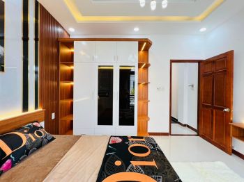 Nhà Đẹp Khéo Co Thì Ấm Vợ Hai Được Ngủ Trong Nhà .