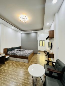 Nhà Đẹp Vợ Hai Ngủ Trong Nhà Đường Phan Huy Ích Cần Bán .